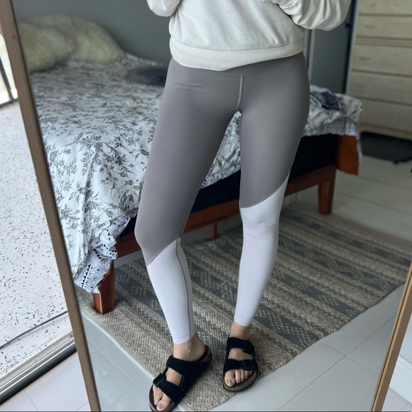 LULULEMON women tight limited edition size 4 - Picture 2 of 10